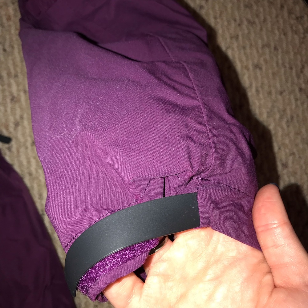 Women’s North Face Summit Series Winter Jacket - Picture 6 of 8
